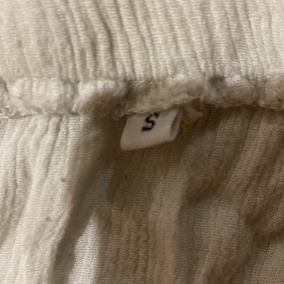 off the shoulder white fairy-core crop top - Picture 3 of 3